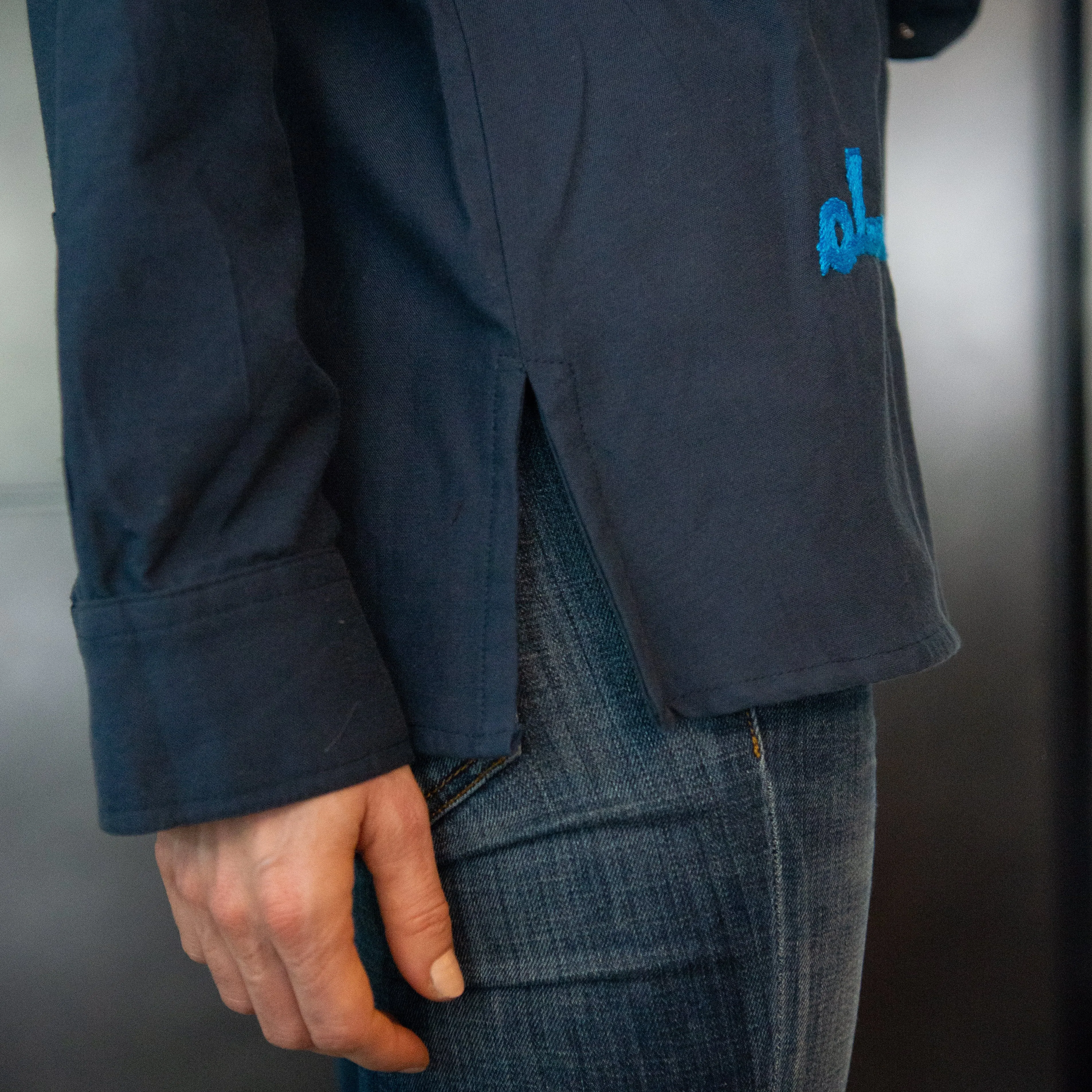 BLUE SHIRT "DON'T GIVE UP"